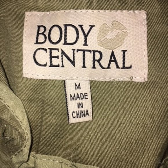 Vest - Picture 5 of 5